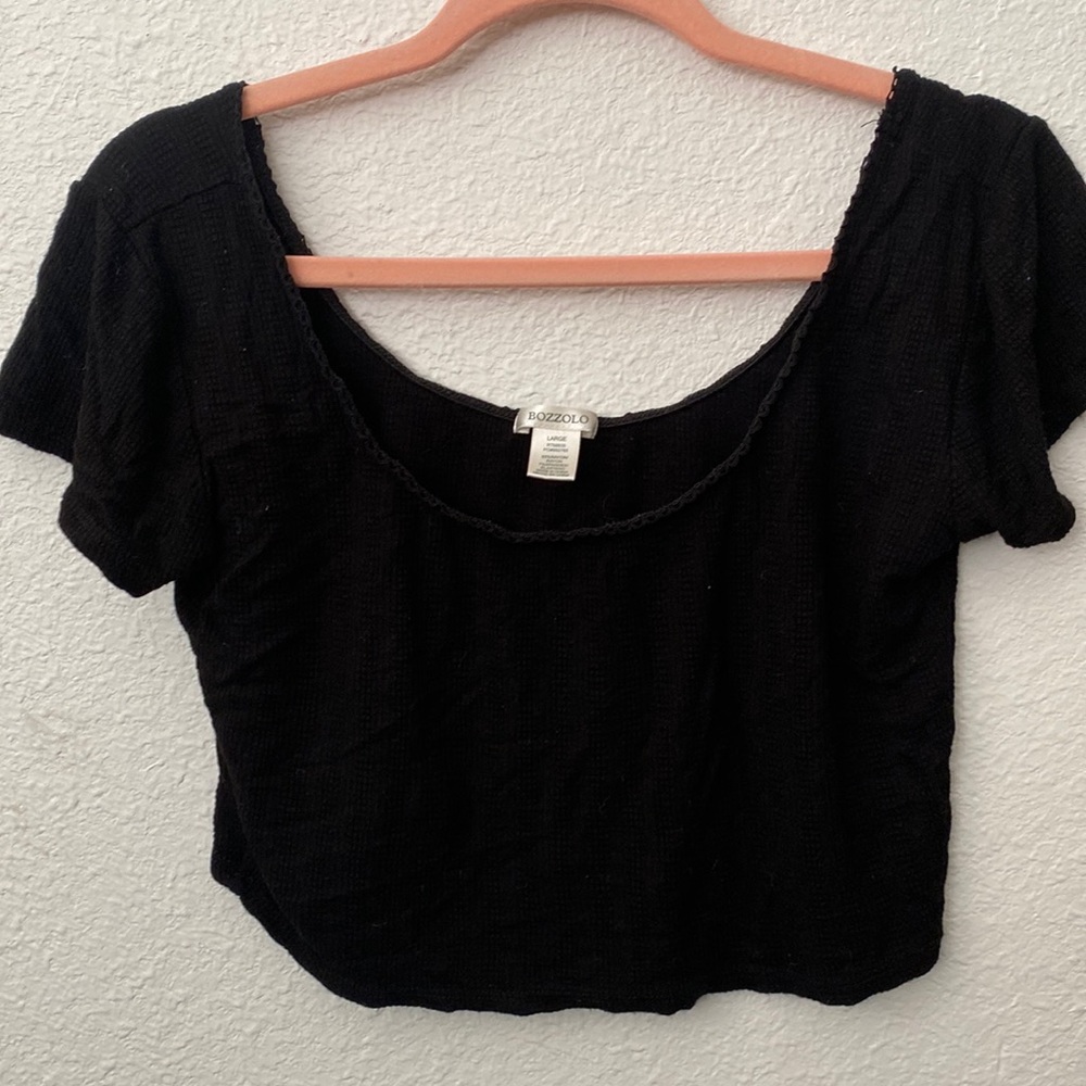 black crop top